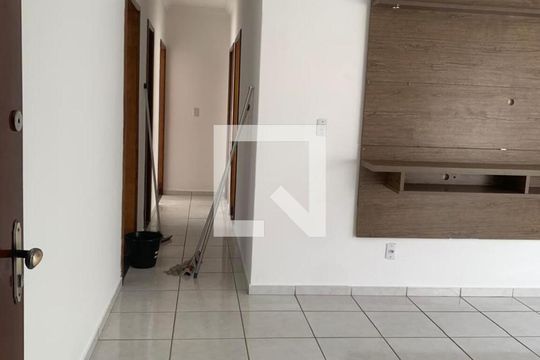 Sala de apartamento para alugar com 3 quartos, 96m² em Jardim América, Goiânia