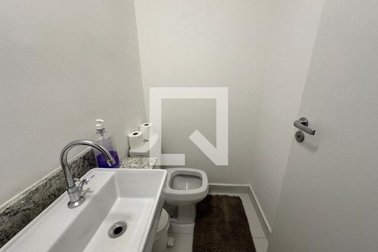 Lavabo de apartamento para alugar com 2 quartos, 69m² em Jardim Esperanca, Barueri