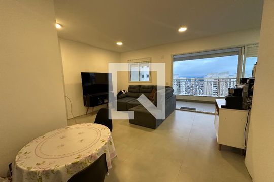 Apartamento para alugar com 2 quartos, 69m² em Jardim Esperanca, Barueri