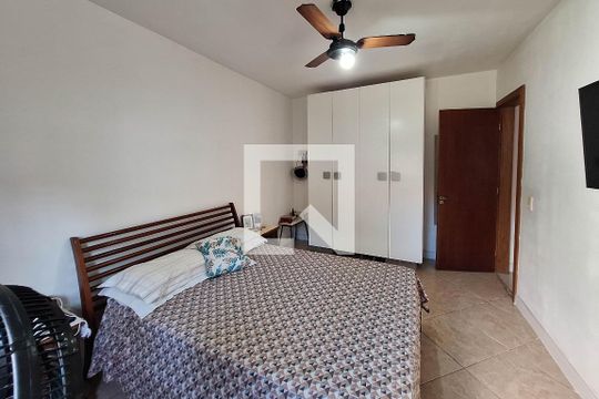 Quarto 1 de casa à venda com 2 quartos, 194m² em Itaipu, Niterói