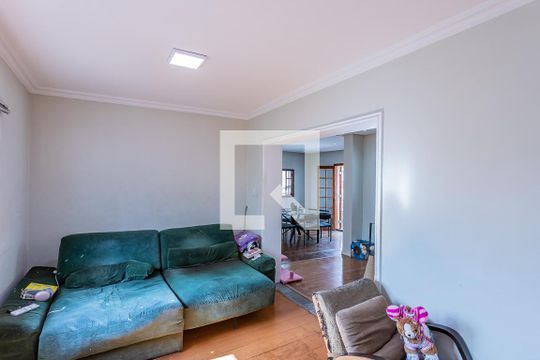 Sala tv de casa para alugar com 10 quartos, 500m² em Vila Pereira Barreto, São Paulo