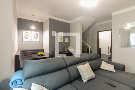 Sala de casa de condomínio à venda com 3 quartos, 120m² em Vila Esperança, São Paulo