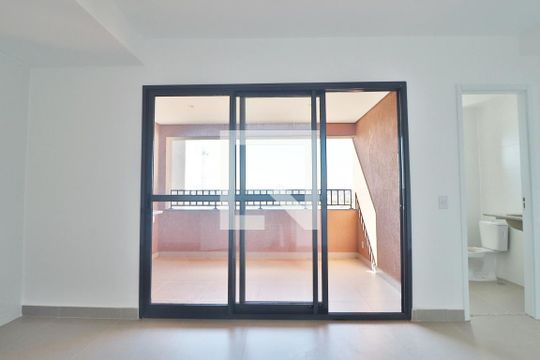 Sala/Cozinha de apartamento para alugar com 1 quarto, 44m² em Granja Marileusa, Uberlândia