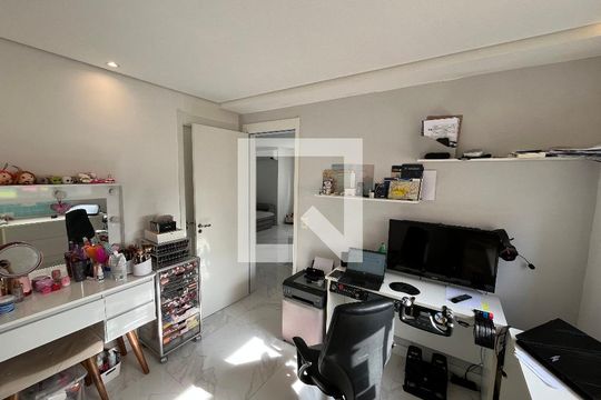 Quarto Escritório  de apartamento para alugar com 2 quartos, 110m² em Jardim Vazani, São Paulo