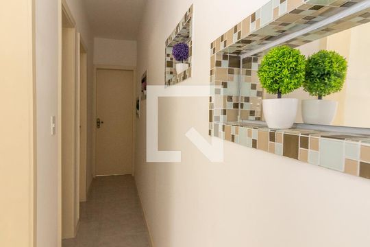 Corredor de apartamento à venda com 2 quartos, 48m² em Campinho, Rio de Janeiro