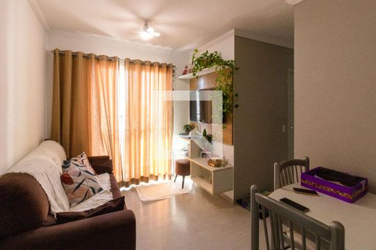 Apartamento à venda com 3 quartos, 58m² em Jardim Cocaia, Guarulhos