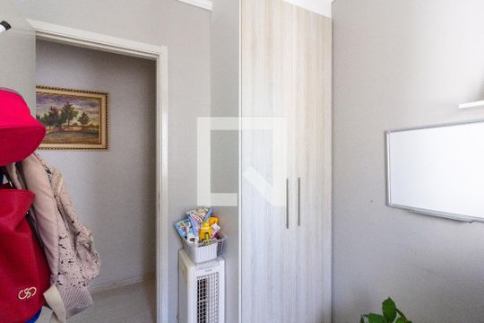 Quarto 1 de apartamento à venda com 3 quartos, 58m² em Jardim Cocaia, Guarulhos