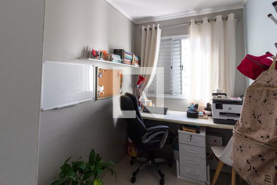 Quarto 1 de apartamento à venda com 3 quartos, 58m² em Jardim Cocaia, Guarulhos