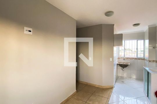 Apartamento para alugar com 2 quartos, 37m² em Parque Cisper, São Paulo