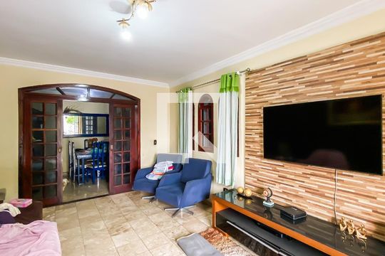 Casa para alugar com 2 quartos, 100m² em Jardim Maringa, São Paulo