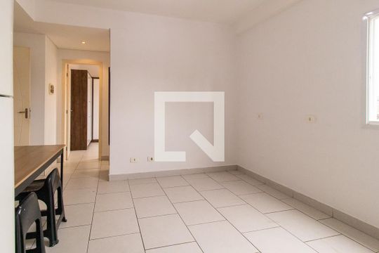 Sala/Cozinha de apartamento para alugar com 1 quarto, 40m² em Cajuru, Curitiba