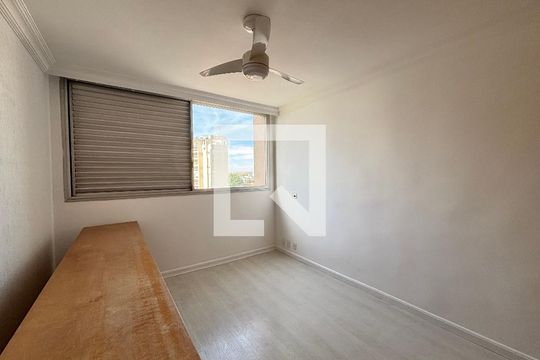 Quarto 1 de apartamento para alugar com 3 quartos, 118m² em Indianópolis, São Paulo