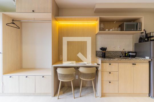 Kitnet/Studio de kitnet/studio para alugar com 1 quarto, 26m² em Pinheiros, São Paulo