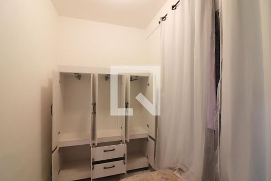 Quarto  de casa à venda com 3 quartos, 204m² em Vila Kiko, São Bernardo do Campo