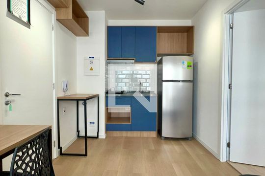 Sala de kitnet/studio para alugar com 1 quarto, 26m² em Pinheiros, São Paulo