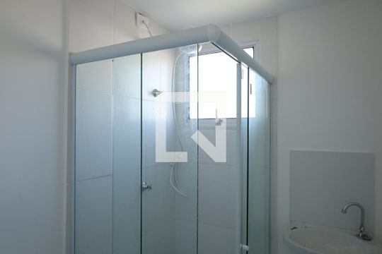 Banheiro de apartamento à venda com 1 quarto, 17m² em Vila Santana, São Paulo