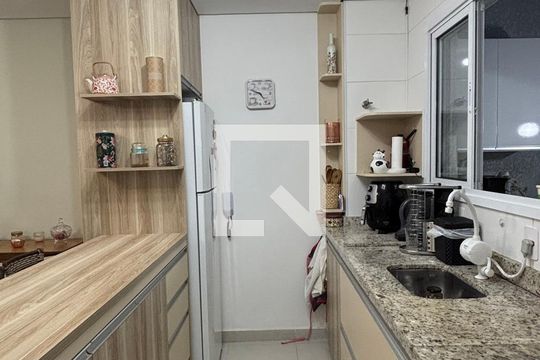 Sala - Cozinha de apartamento à venda com 2 quartos, 60m² em Vila Pires, Santo André