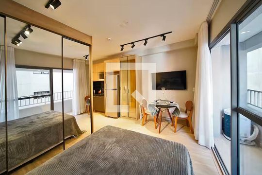 Sala/Quarto de apartamento para alugar com 1 quarto, 28m² em Brooklin, São Paulo