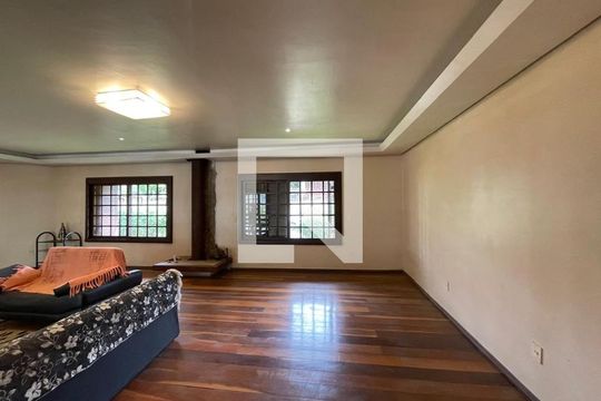 Casa para alugar com 6 quartos, 799m² em Primavera, Novo Hamburgo