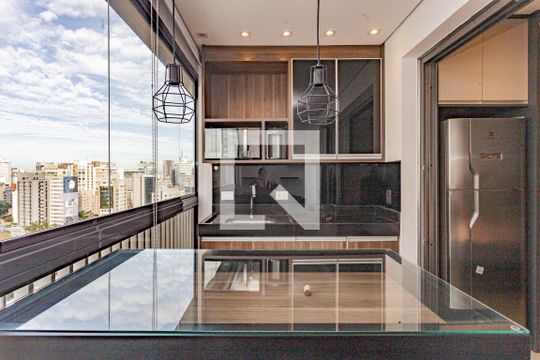 Varanda gourmet de kitnet/studio para alugar com 1 quarto, 30m² em Aclimação, São Paulo