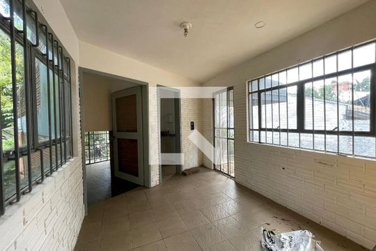 Corredor de casa para alugar com 2 quartos, 149m² em Vila Nova, Novo Hamburgo