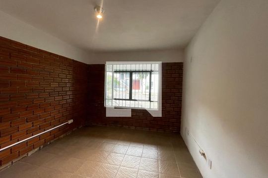 Quarto de casa para alugar com 2 quartos, 149m² em Vila Nova, Novo Hamburgo