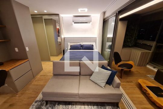 Sala/Quarto de kitnet/studio à venda com 1 quarto, 42m² em Cidade Monções, São Paulo