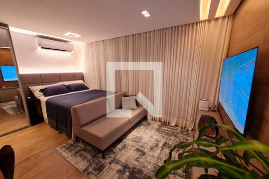 Sala/Quarto de kitnet/studio à venda com 1 quarto, 42m² em Cidade Monções, São Paulo