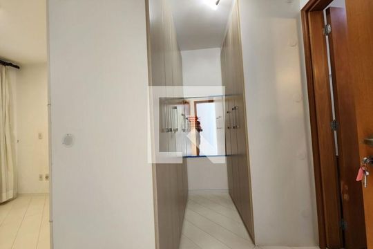 Casa à venda com 2 quartos, 180m² em Parque dos Principes, São Paulo