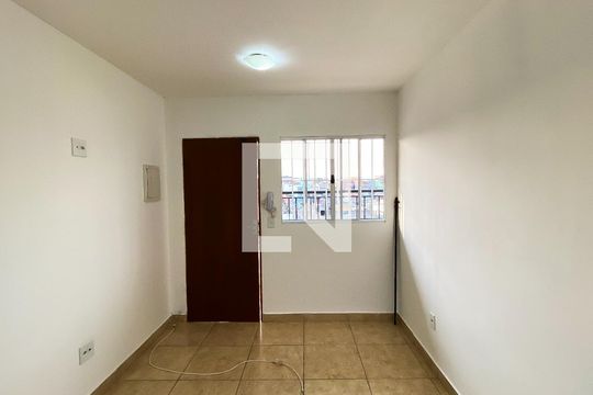 Apartamento para alugar com 2 quartos, 37m² em Parque Cisper, São Paulo