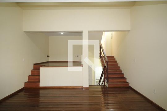 Sala de casa à venda com 3 quartos, 140m² em Cristo Redentor, Porto Alegre