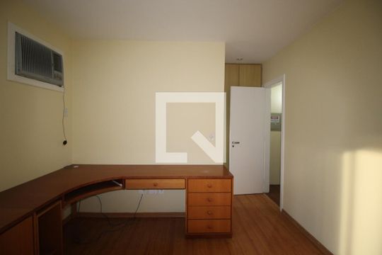Suíte 1 de casa à venda com 3 quartos, 140m² em Cristo Redentor, Porto Alegre