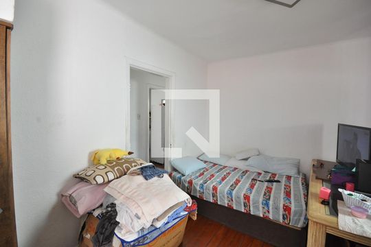 Sala de casa à venda com 3 quartos, 200m² em Vila Irmaos Arnoni, São Paulo