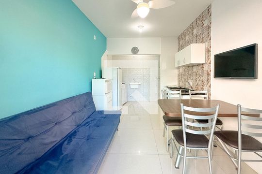 Sala de apartamento para alugar com 1 quarto, 33m² em São João do Rio Vermelho, Florianópolis