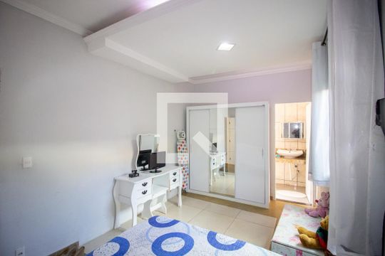 Quarto Suíte de casa à venda com 2 quartos, 200m² em Tropical, Contagem