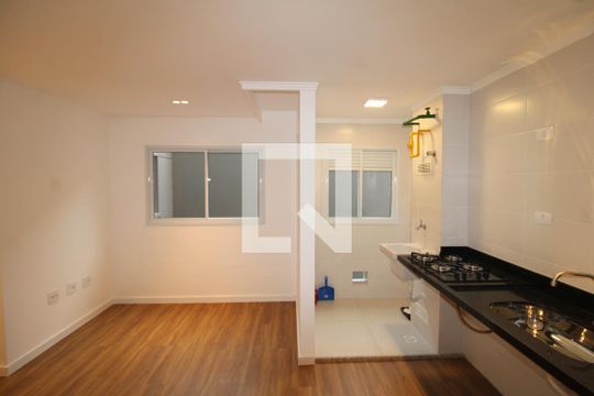 Sala / Cozinha de apartamento para alugar com 2 quartos, 40m² em Santana, São Paulo