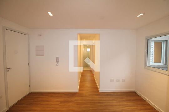 Sala / Cozinha de apartamento para alugar com 2 quartos, 40m² em Santana, São Paulo