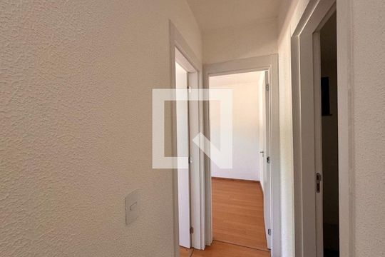 Corredor de apartamento à venda com 2 quartos, 41m² em Vargem Grande, Rio de Janeiro