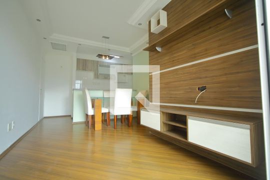 Sala de apartamento à venda com 3 quartos, 56m² em Santa Terezinha, São Bernardo do Campo