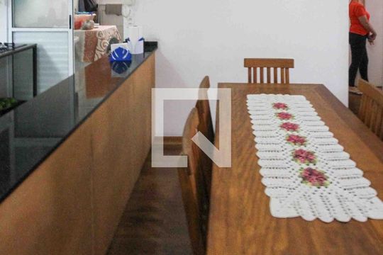 Apartamento à venda com 3 quartos, 77m² em Vila Paulo Silas, São Paulo