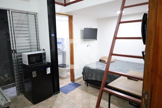 Kitnet/Studio para alugar com 1 quarto, 17m² em Vila Castelo, São Paulo