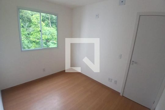Quarto de apartamento para alugar com 2 quartos, 45m² em Recreio, Rio de Janeiro