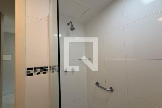Banheiro de kitnet/studio à venda com 1 quarto, 37m² em Jacarepaguá, Rio de Janeiro