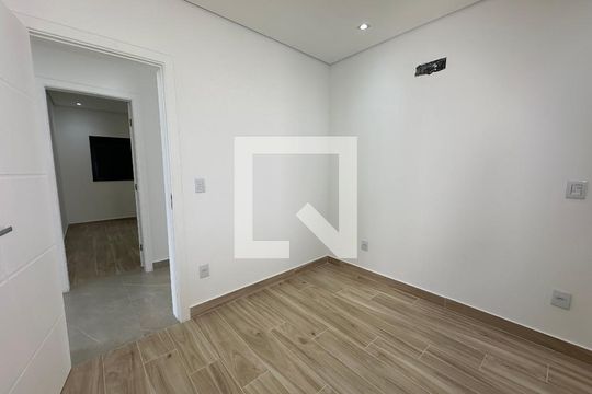 Suíte 1 de casa de condomínio à venda com 4 quartos, 304m² em Santana de Parnaíba, Barueri