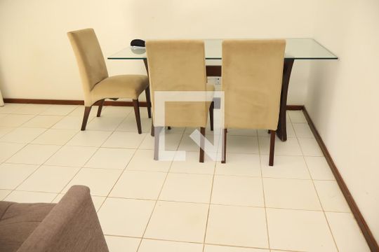 Sala de casa de condomínio para alugar com 1 quarto, 55m² em Pituaçu, Salvador