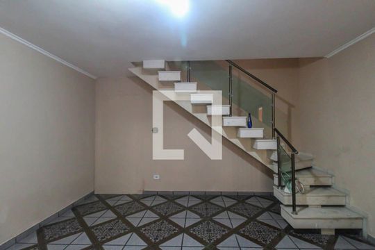 Casa à venda com 3 quartos, 125m² em Jardim Iva, São Paulo