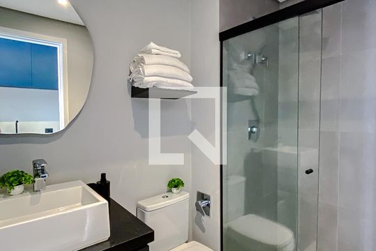 Banheiro de kitnet/studio à venda com 1 quarto, 25m² em Vila Regente Feijó, São Paulo