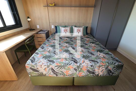 Espaço conjugado de kitnet/studio para alugar com 1 quarto, 28m² em Mont’serrat, Porto Alegre