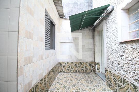 lavanderia de casa à venda com 2 quartos, 123m² em Jardim Bom Tempo, Taboão da Serra