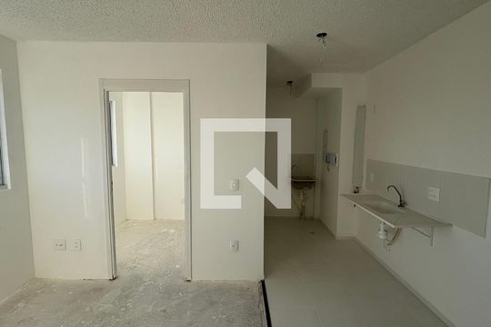 Sala de apartamento à venda com 2 quartos, 32m² em Parque Erasmo Assunção, Santo André